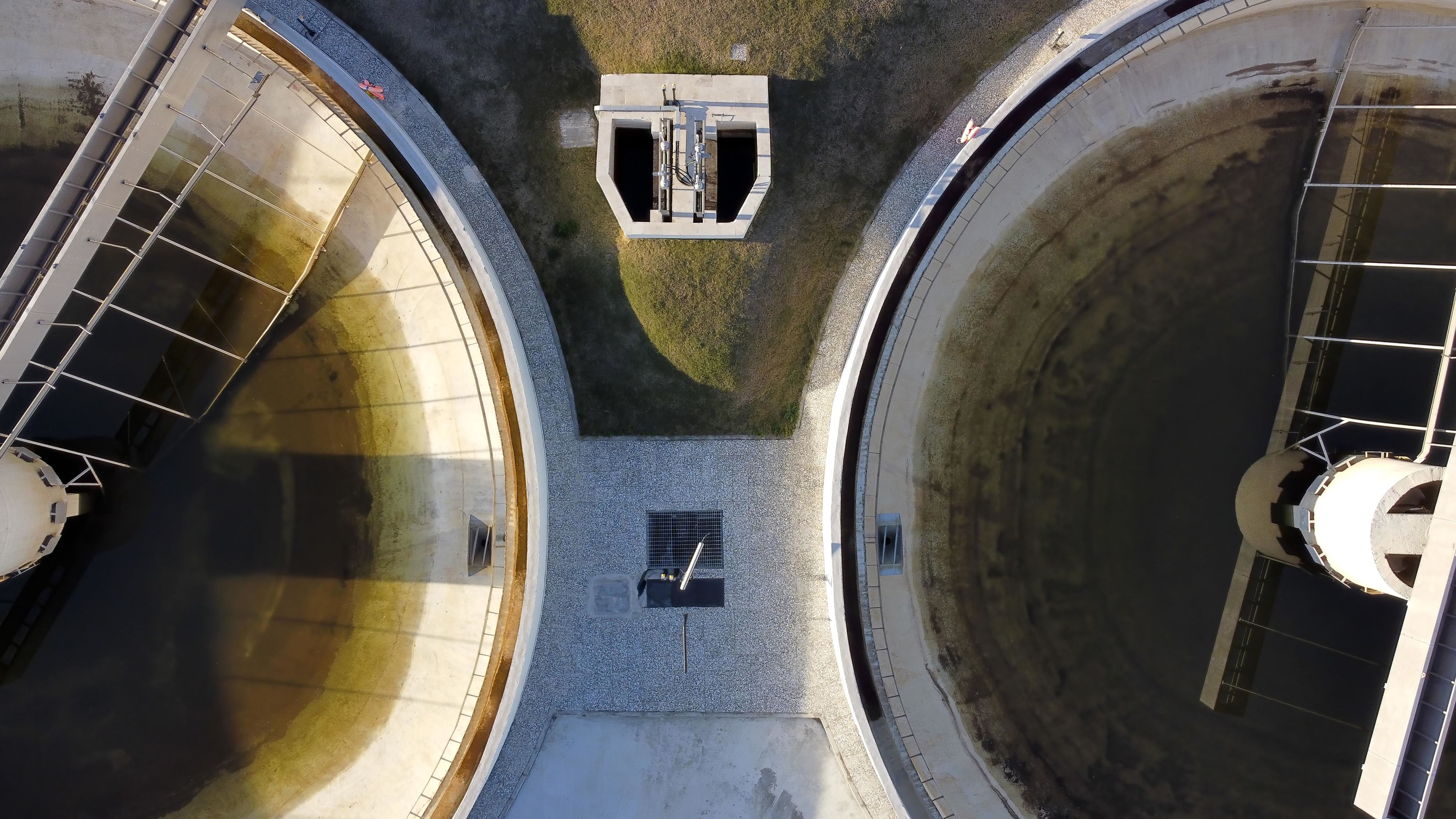 Le site de production d'eau potable de Foça vu d'en haut.