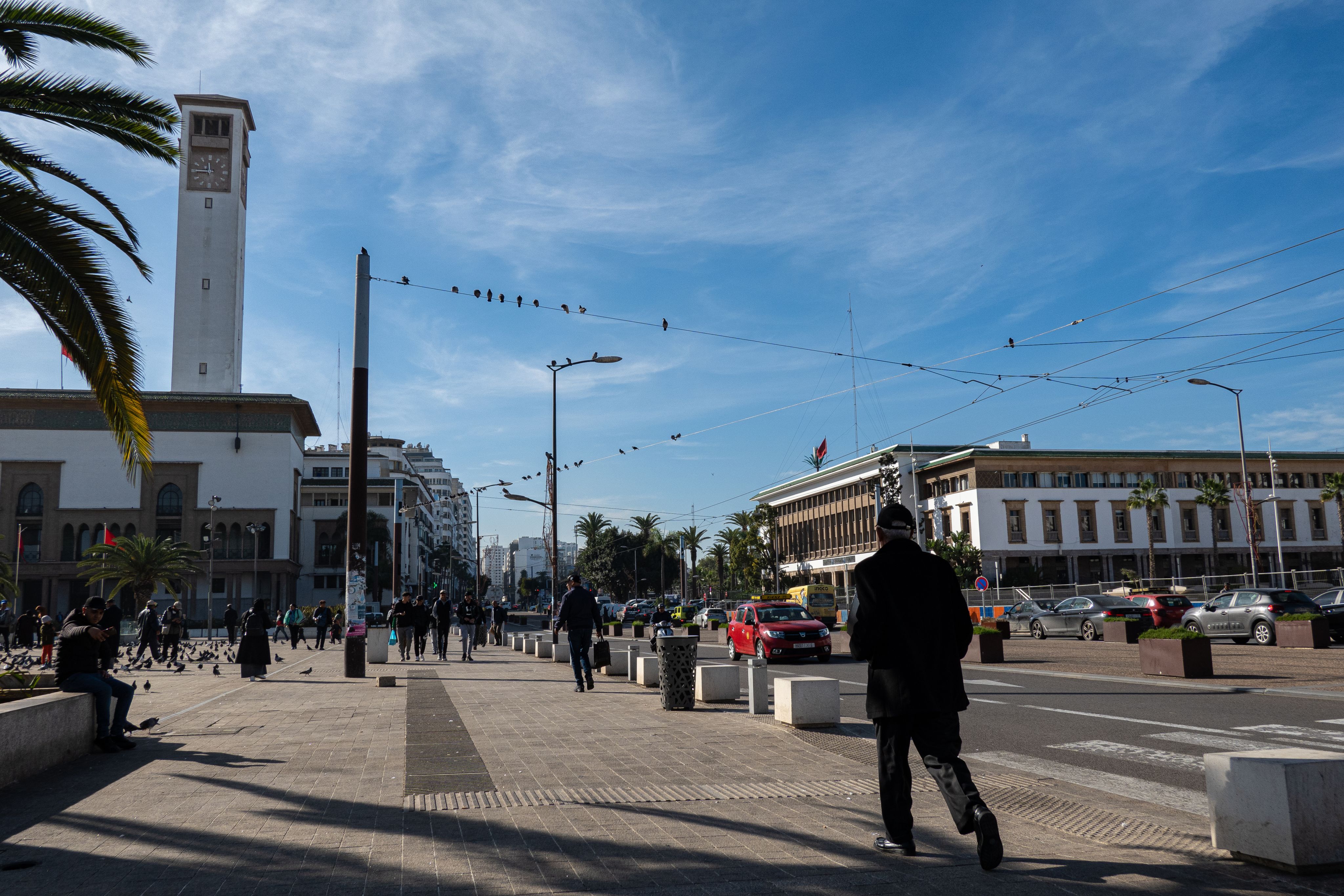 Un piéton à Casablanca